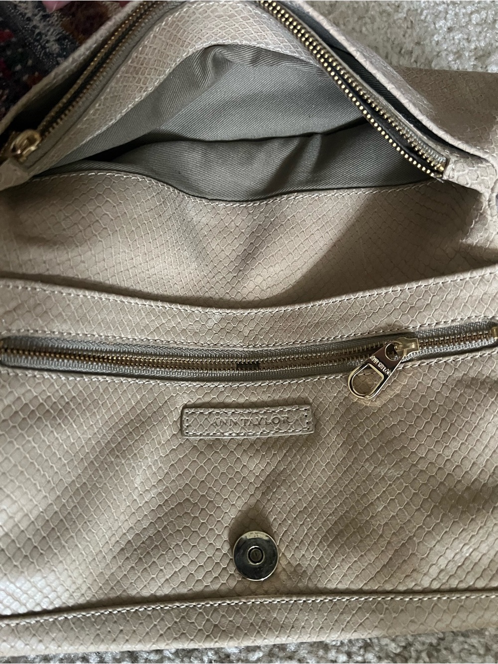 Ann Taylor Neutral Snake skin Textured Clutch in Beige - Picture 3 of 4